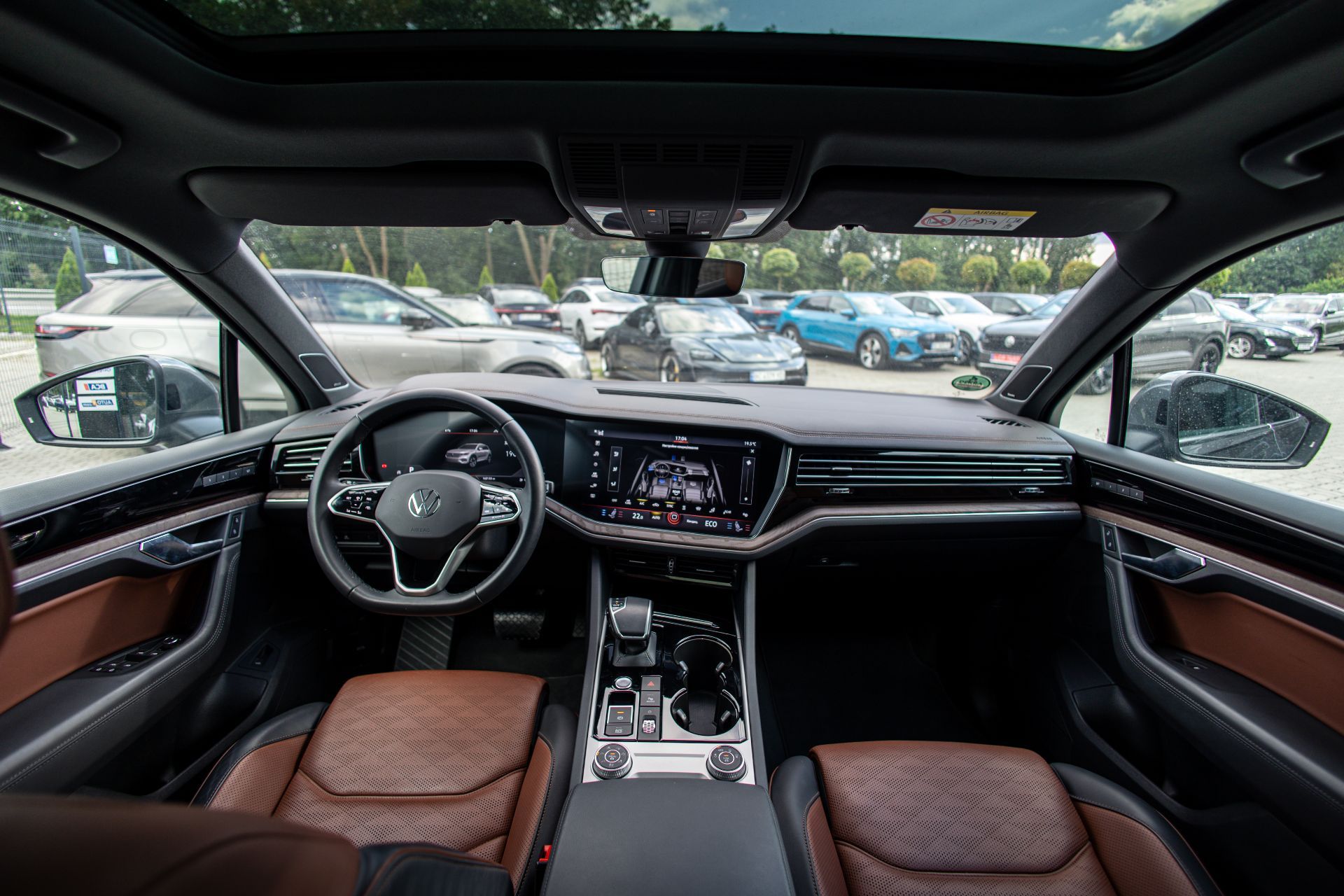 VOLKSWAGEN TOUAREG  thumbnail 8