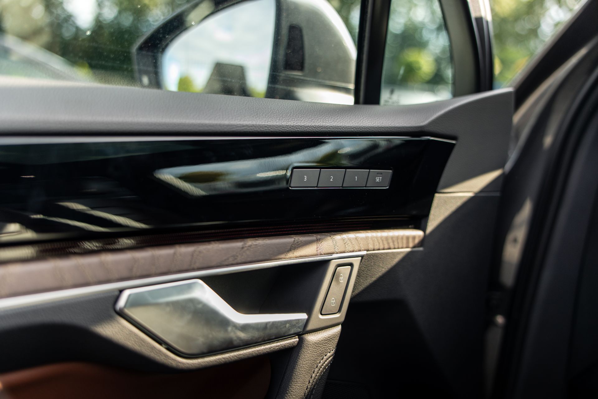VOLKSWAGEN TOUAREG  thumbnail 15