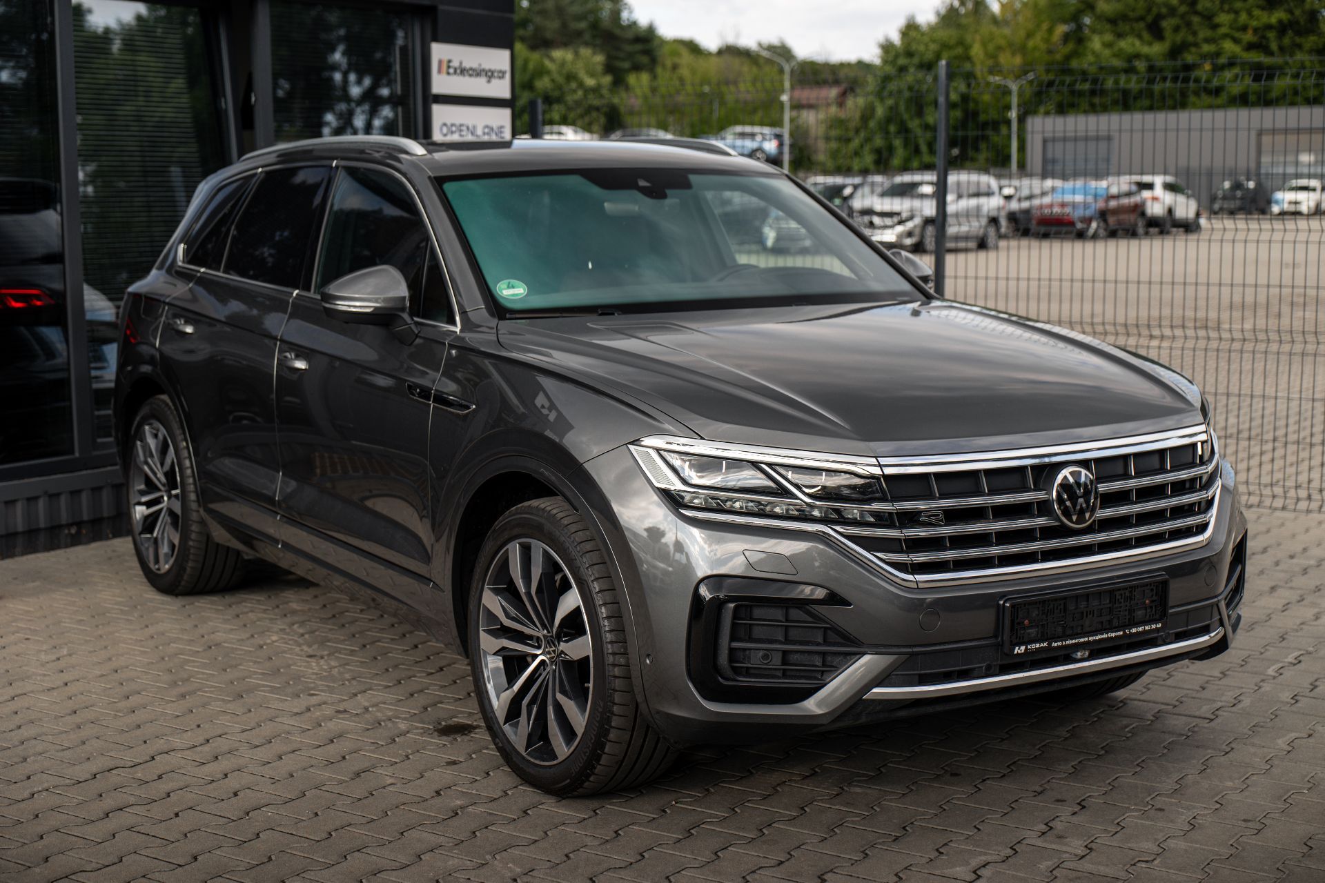 VOLKSWAGEN TOUAREG  thumbnail 3