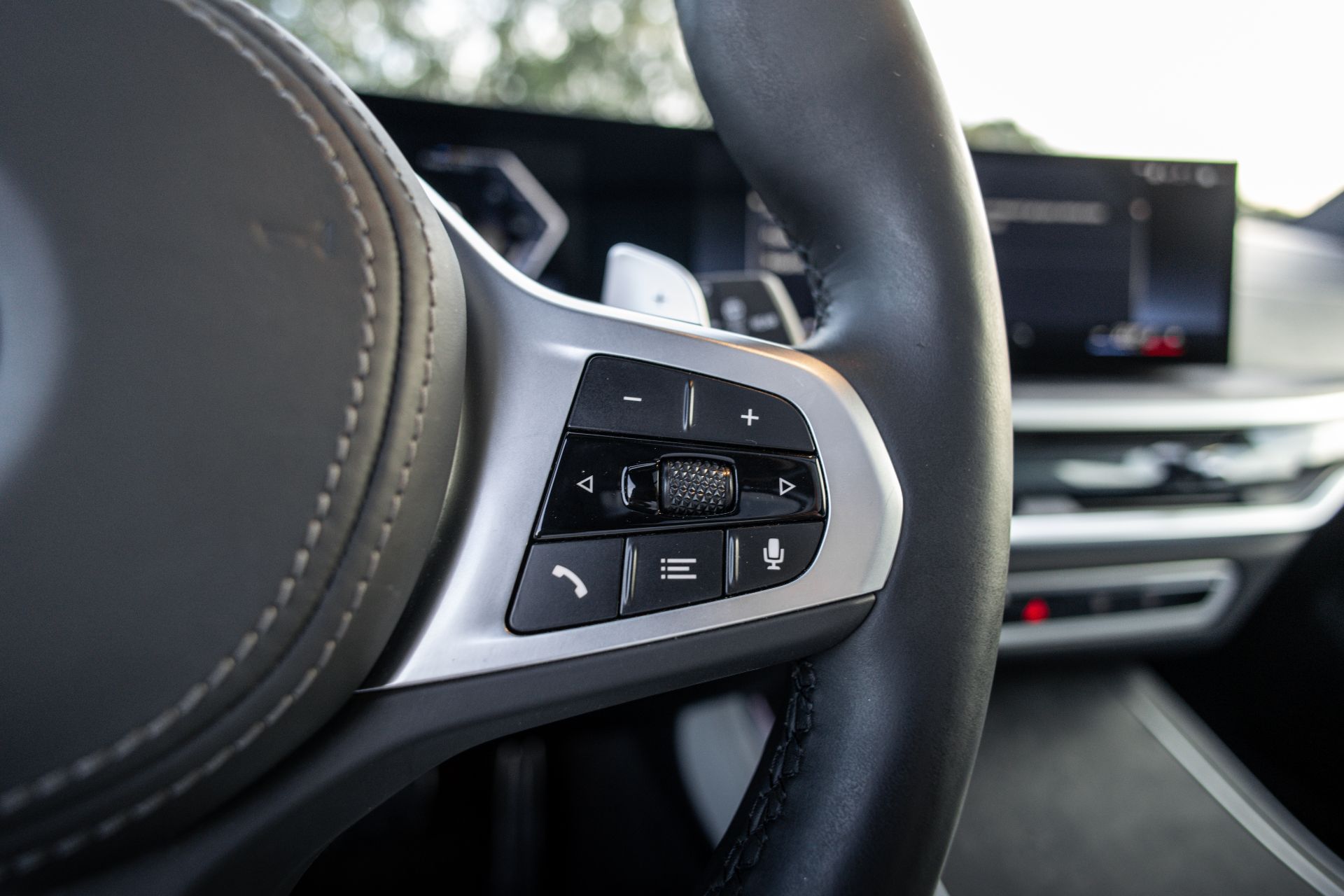 BMW X5 50e xDrive thumbnail 21