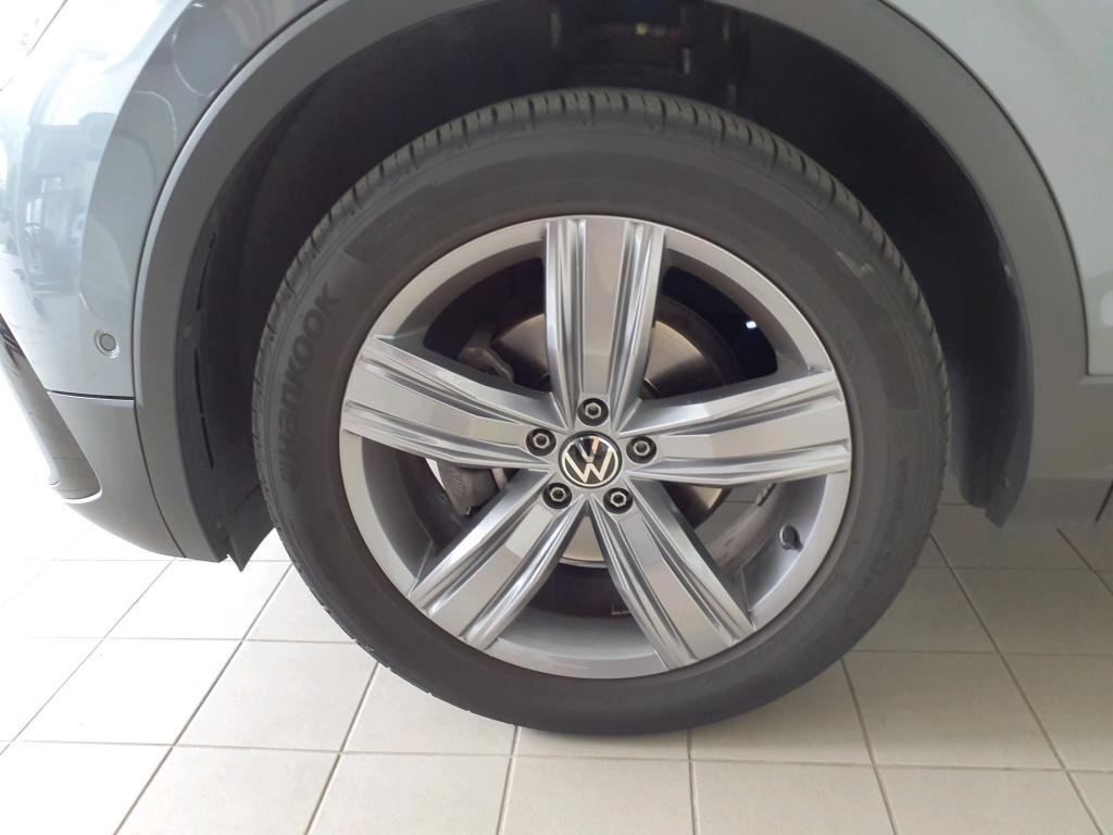 VOLKSWAGEN TIGUAN thumbnail 13
