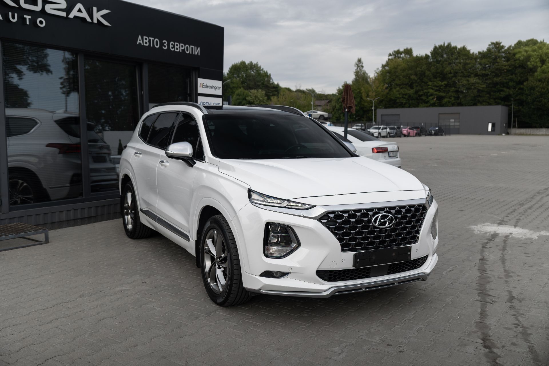 HYUNDAI SANTA FE thumbnail 3