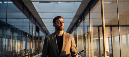 A nova infraestrutura invisível: como a Gen AI integrada ao software vai redefinir estratégias até 2026