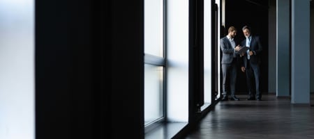 Os melhores líderes fazem as perguntas certas — e isso muda tudo nos negócios