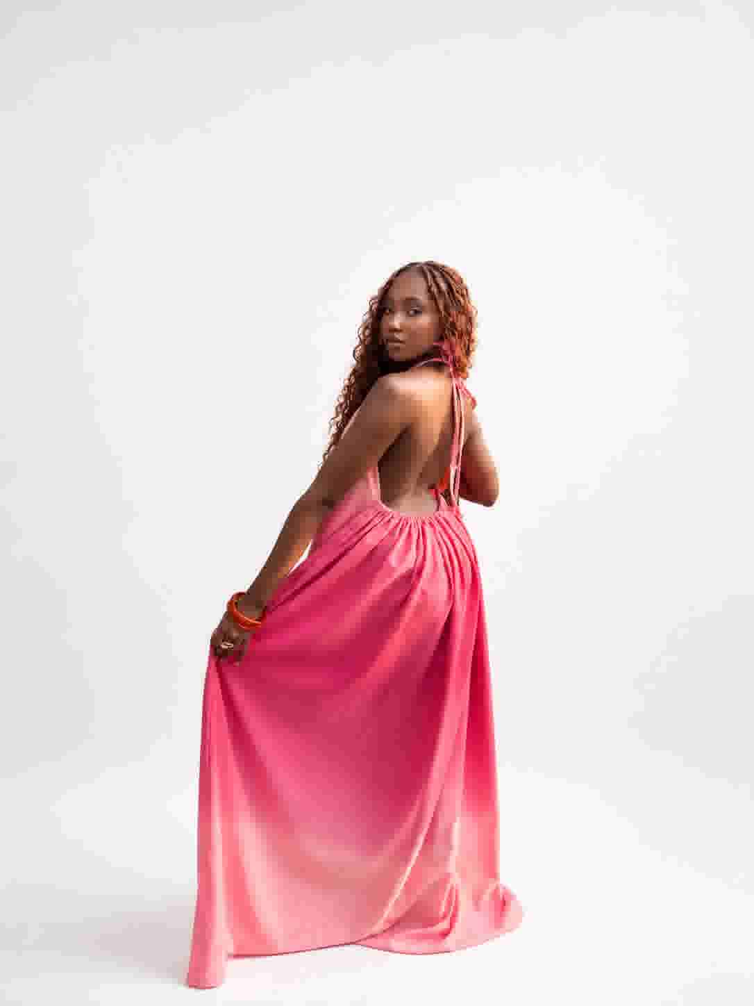 Aura in pink 