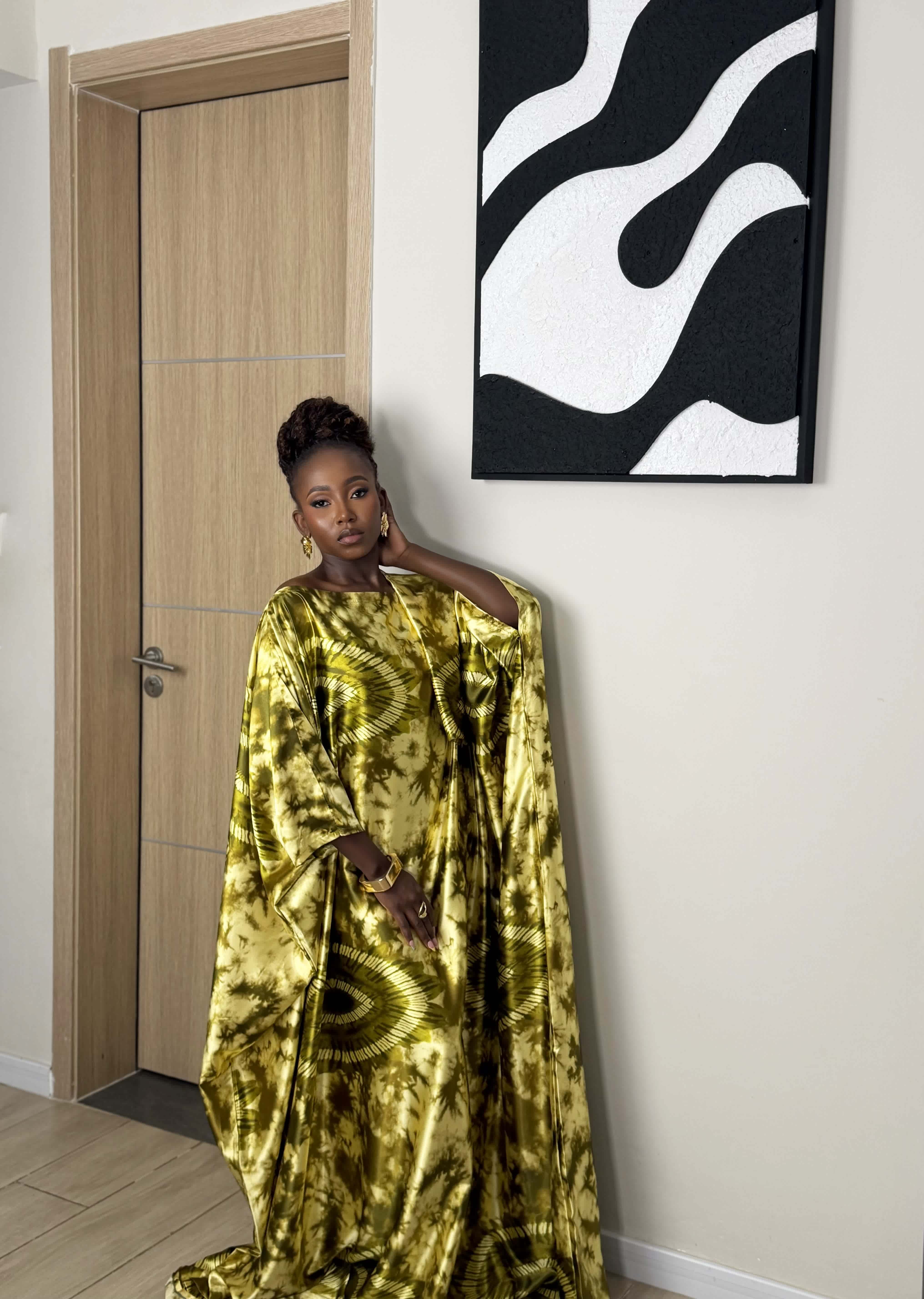 Zaria in Lime green view 3