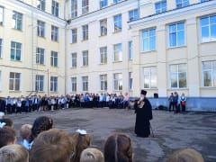 Священник принял участия в мероприятиях, посвященных Дню освобождения Смоленщины