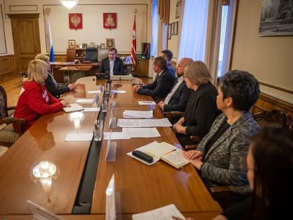 Алексей Островский встретился с членом центрального штаба ОНФ Светланой Калининой