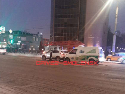 Игорь Ляхов отвезёт смоленским бойцам в зону СВО два «УАЗа» и подарки от детей