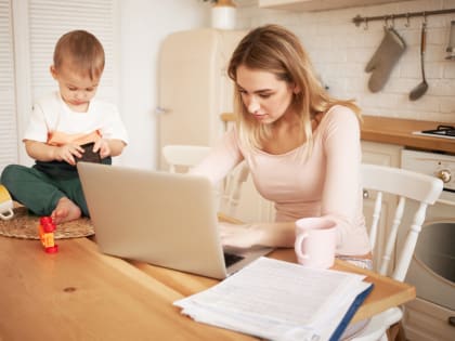 Размер единого пособия на детей в Смоленской области превысил 14,5 тысячи рублей