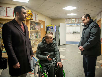 Алексей Островский посетил Центр адаптивной физкультуры и спорта