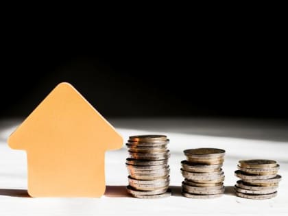 В России на выплату 40 видов пособий и компенсаций в 2023 году заложили 1,6 трлн рублей