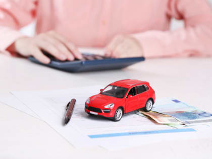 Банк РФ снизил объем выданных кредитов физическим лицам