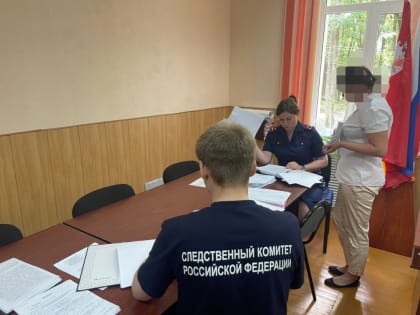 В Смоленской области двух чиновников обвинили в должностных преступлениях