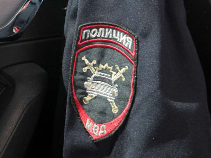 В Саратове подросток упал с третьего этажа недостроенного здания
