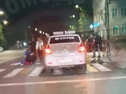 В Смоленске девушка попала под колеса авто