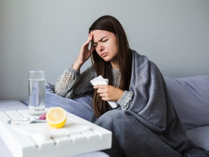 В Смоленской области все больше взрослых болеют гриппом и ОРВИ