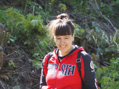 Волонтеры провели субботник на прихрамовой территории Свято-Успенского собора