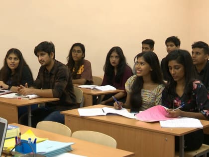 Как преподают русский язык индийским студентам в смоленском медуниверситете