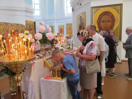 Пребывание ковчега с частью пояса Пресвятой Богородицы в Демидовском благочинии