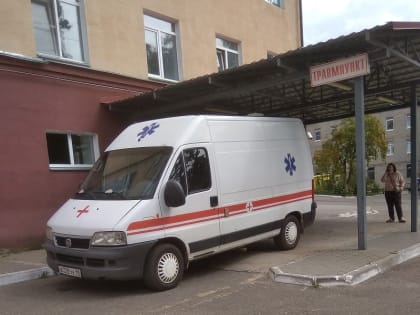 Имеется пострадавший. В Смоленской области жестко столкнулись две легковушки