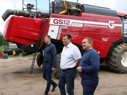 Знают далеко за пределами региона. Депутаты облдумы с рабочим визитом посетили Сметанинскую птицефабрику