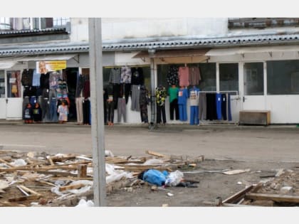 На Заднепровском вещевом рынке прошел рейд с проверкой