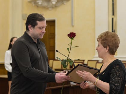 Губернатор поздравил фельдшеров с профессиональным праздником