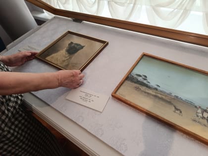 В смоленской Художественной галерее поселился удивленный мопс