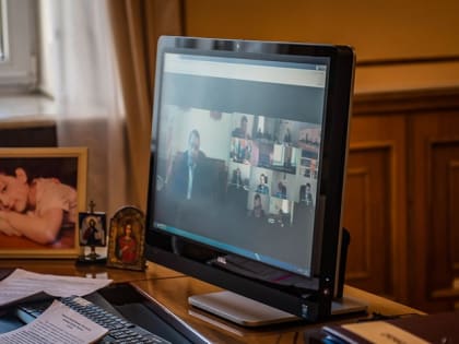 В Смоленской области в три раза увеличилась зарплата социальных работников
