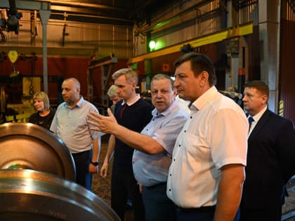 Игорь Ляхов посетил Рославльский вагоноремонтный завод