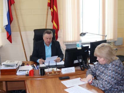 Еженедельная рабочая планерка в районной администрации