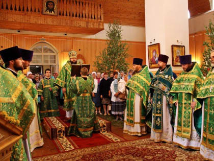 Престольное торжество в храме Святого Духа города Духовщины