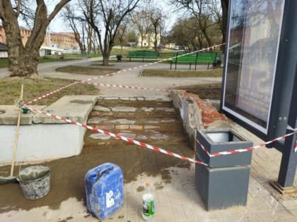 Уличные лестницы ремонтируют в Смоленске