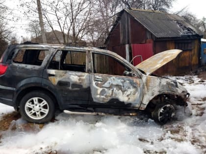 В Ельне ранним утром случился автопожар