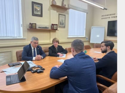 Александр Новиков встретился с председателем Всероссийского общества инвалидов Смоленской области Алексеем Бозняковым