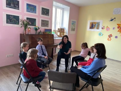 Православная семейная гостиная «Радонеж» – день за днём