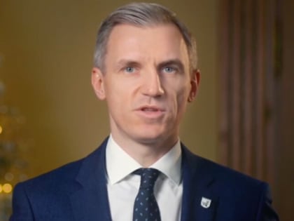 Василий Анохин поздравил смолян с наступающим Новым годом