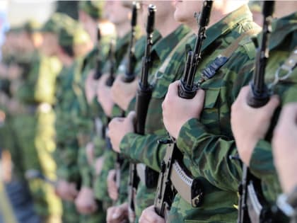 Служба по контракту – возможность совместить защиту интересов страны с материальным благополучием семьи