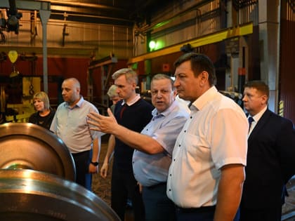 Рославльский вагоноремонтный завод начал производить уникальные вагон-платформы