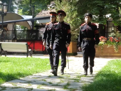 Вместо городового: как смоляне оценили идею дежурства казачьих дружин в саду Блонье