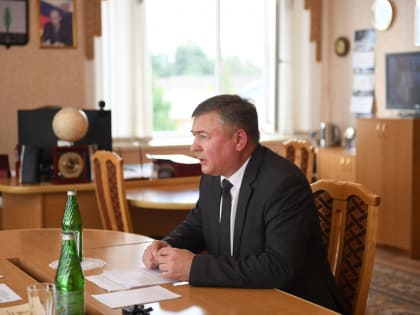 Глава района ответил на вопросы починковцев в ходе прямого эфира