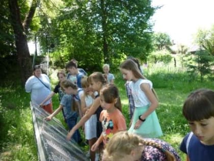 экскурсия «Помни, не забудь!»  в Бухтеев ров на еврейском кладбище.