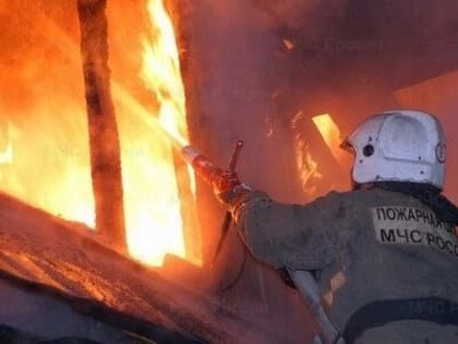 Масштабный пожар вспыхнул на складе холодильников «Бирюса» в Красноярске