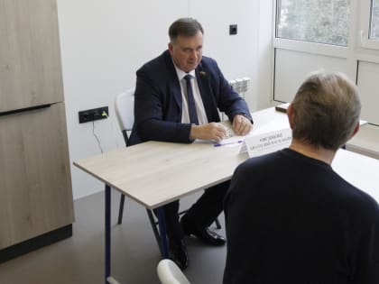 Председатель Смоленского городского Совета Анатолий Овсянкин обсудил со смолянами их вопросы