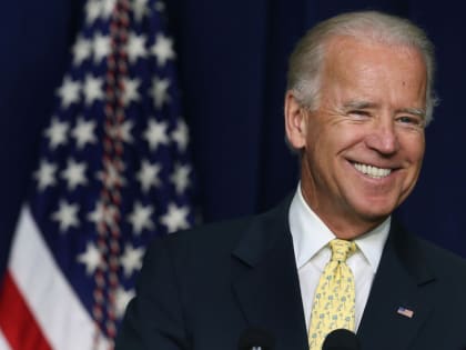 Президент США Джо Байден заявил о снижении цен на бензин, несмотря на конфликт на Ближнем Востоке