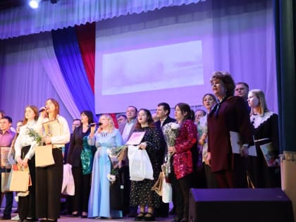 В Рославле в рамках проекта «Единой России» состоялся фестиваль «В песнях военных желание жизни»