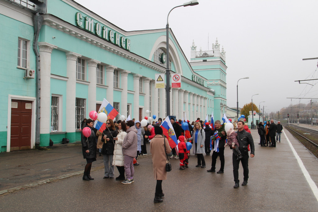 Новости смоленска сегодня самые. Омский ЖД вокзал стал музеем. Смоленск. Алексей Логуш Смоленск фото.