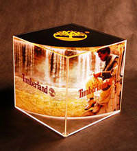 Displays-e-PDVs-em-Acrílico-cubo_a