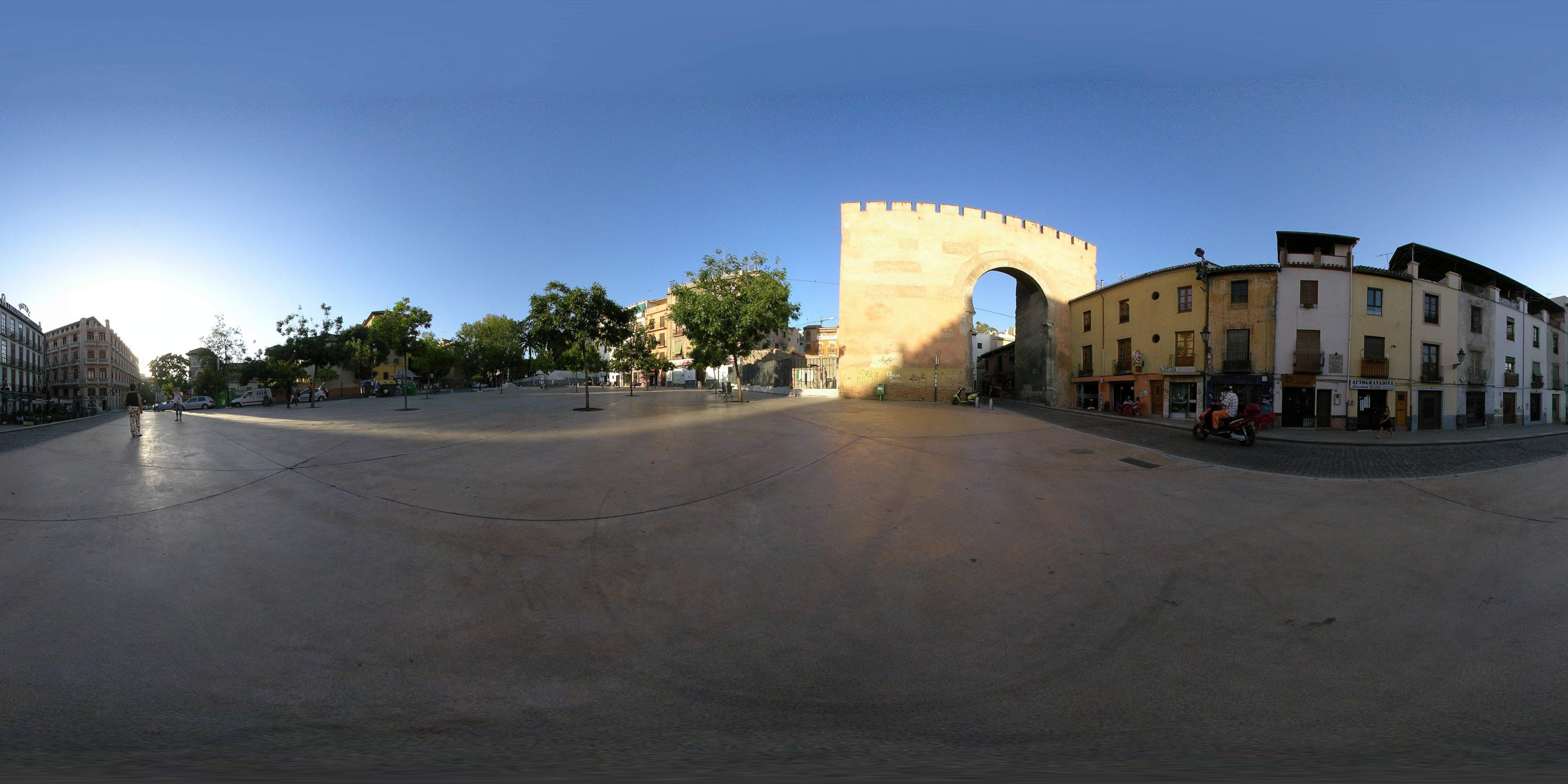 Puerta de Elvira, Granada